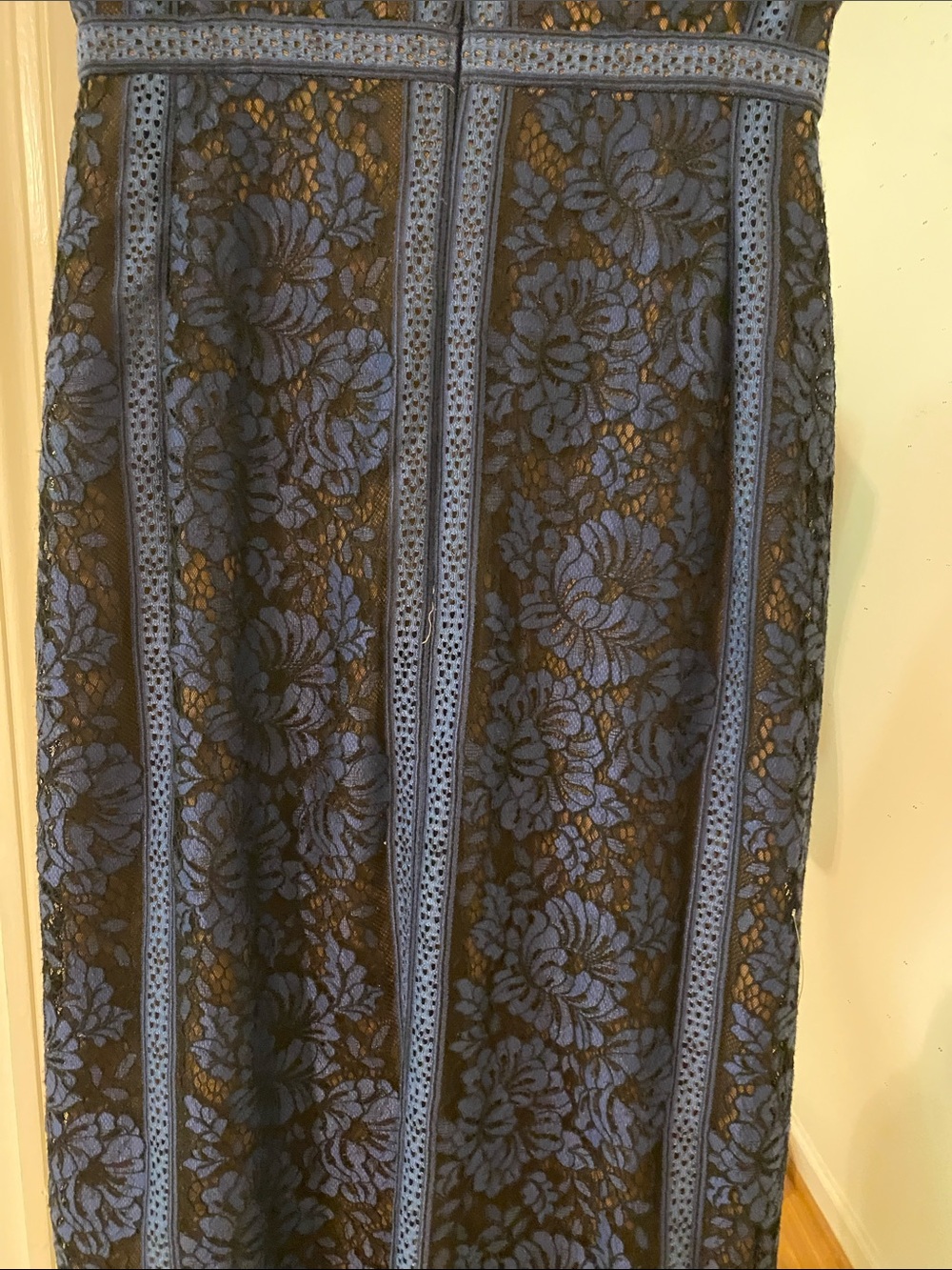 BCBGMaxAzria Navy Blue Lace Maxi Dress with Cap Sleeves - Picture 13 of 15
